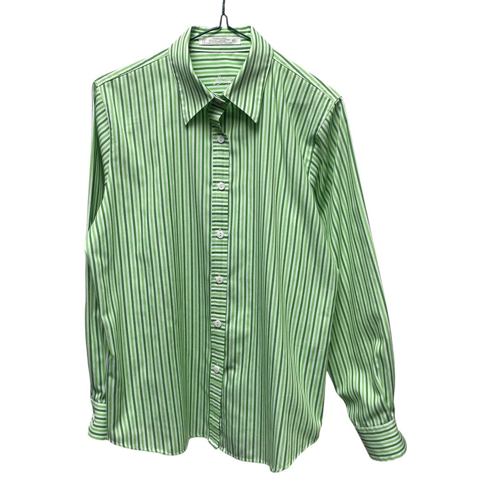 Vintage Foxcroft Womens 6P Green Striped Wrinkle Free Button Up Shirt